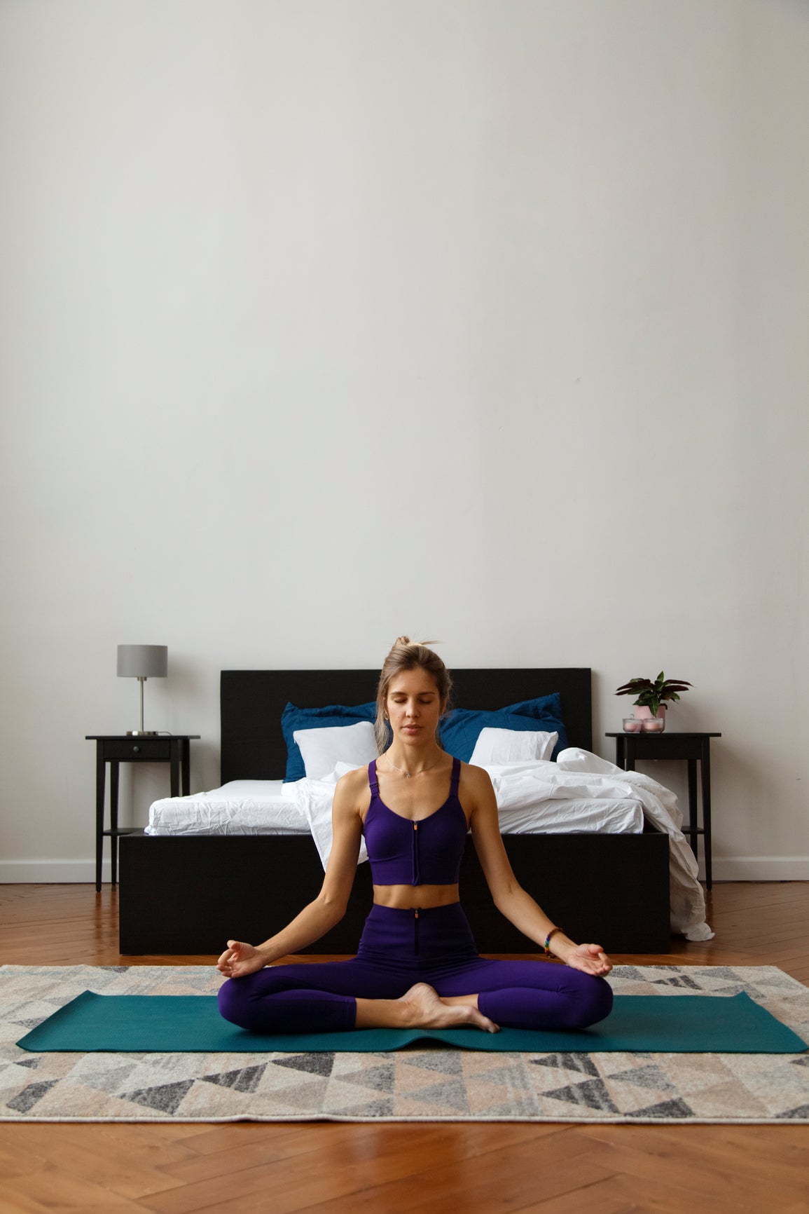 Become a Yogi at Home With These 7 (Free!) Yoga Apps We Love Right Now –  Bed Threads