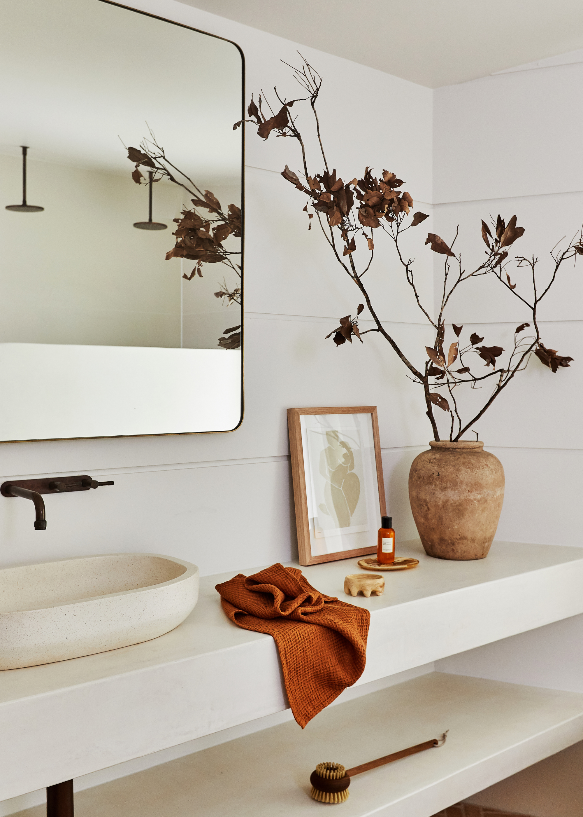 10 Essential Décor Items for Every Bathroom