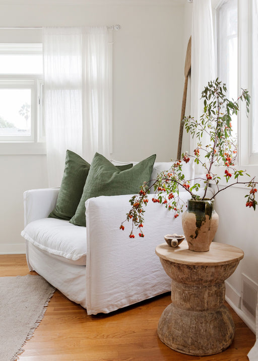 Small Space Holiday Decorating Ideas to Get Your Home in the Festive Spirit