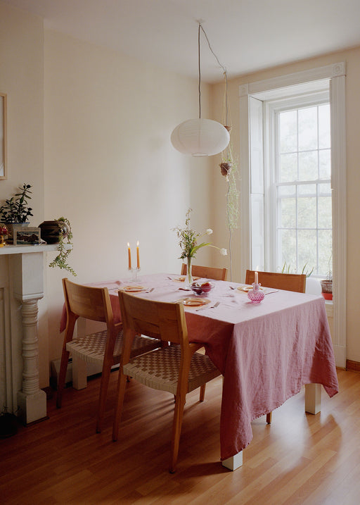How to Host a Dinner Party in a Small Apartment (From a New Yorker)