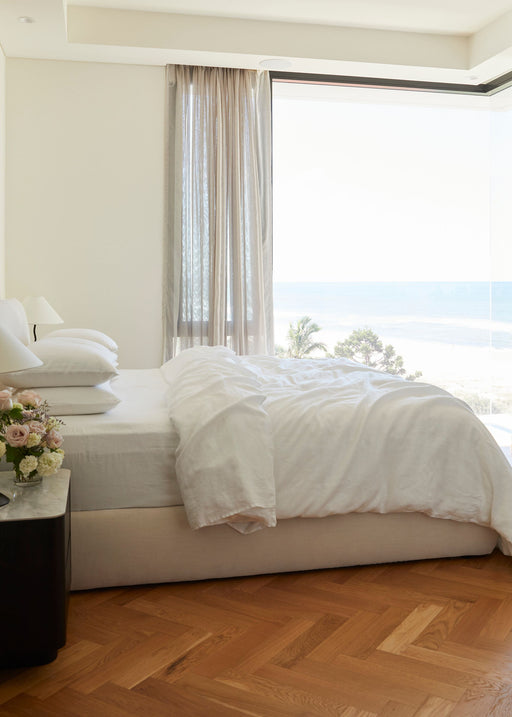 10 Minimalist Bedroom Design Ideas to Inspire a Soothing Slumber