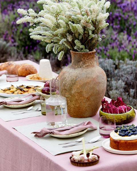 Prediction: This Summer's Biggest Trend Will Be the Art of Tablescaping