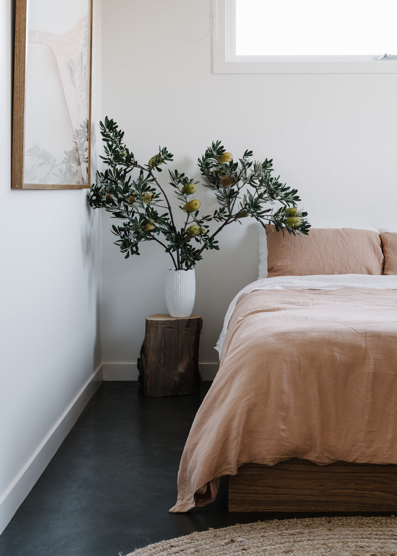 Places and Spaces: This Minimalist, Carbon Neutral Home Is Inspired by the Seaside