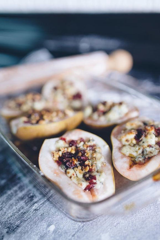 Breakfast in Bed Threads: Baked Pears with Cottage Cheese, Walnuts and Honey 