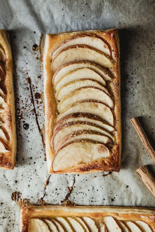 Breakfast in Bed Threads: A Classic Apple Tart