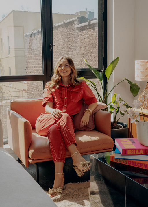 Inside Media Startup Founder Jasmine Garnsworthy’s Split-Level Apartment in Brooklyn