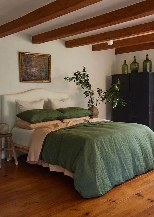 11 Cosy Bed Linen Colour Combinations for Winter
