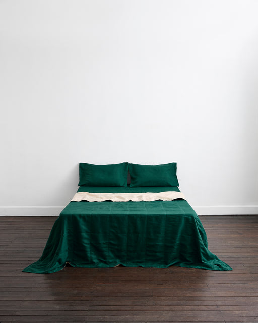 Forest & Crème Two-Tone Quilt