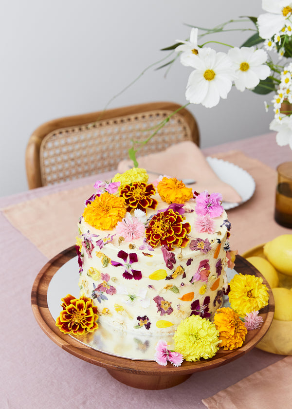 How to Make a Palette Knife Flower Cake - MY 100 YEAR OLD HOME